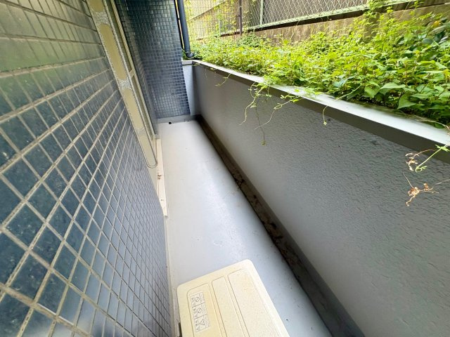 光栄ハイツ千里丘のバルコニー