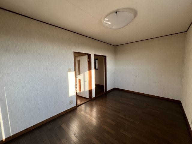 津山市林田 2階建 中古住宅 4SLDKの洋室|2F