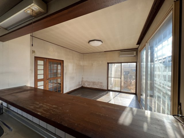 津山市林田 2階建 中古住宅 4SLDKの居間・リビング