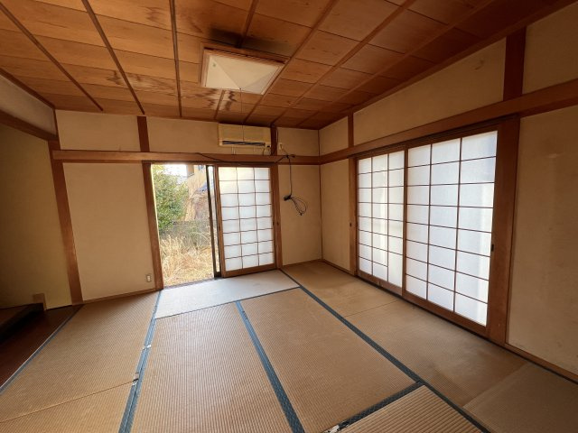 津山市林田 2階建 中古住宅 4SLDKの和室