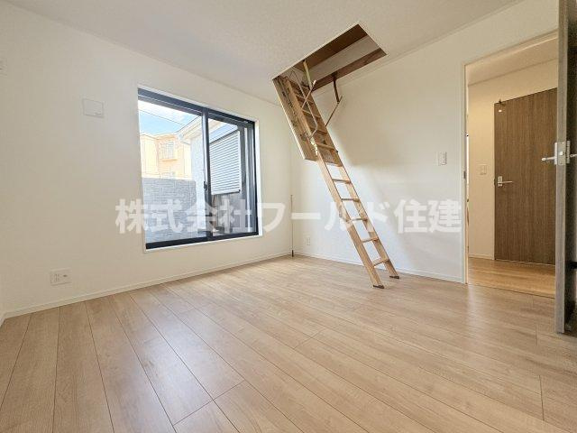 所沢市中新井5丁目の洋室