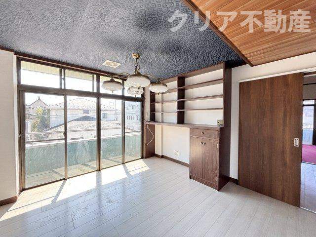 【居間・リビング】 | 前橋市昭和町中古住宅★駐車5台可能★