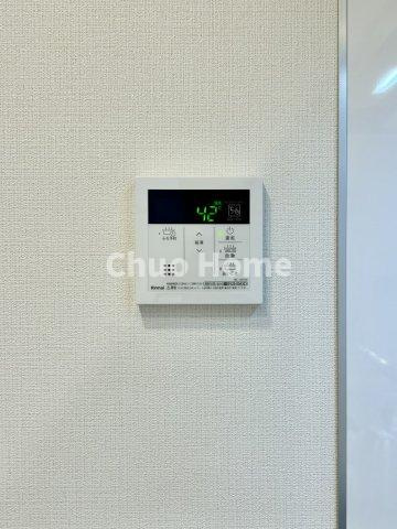 GSハイム第2金町の発電・温水設備|【給湯リモコン】外での一日を忘れさせてくれるオートバス機能でお好みの湯量・温度に調整された浴槽。