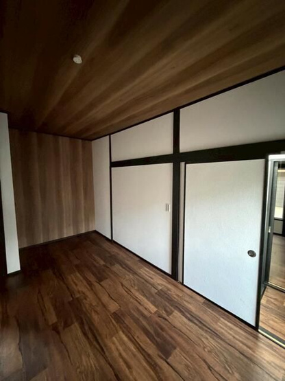 【洋室】 | 片山貸家 | 使い勝手のいい洋室です