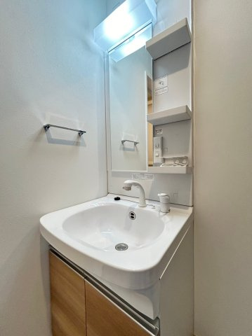 リバーサイド南摂津の洗面所