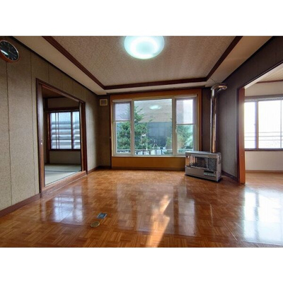 【居間・リビング】 | 西岡2条12丁目戸建