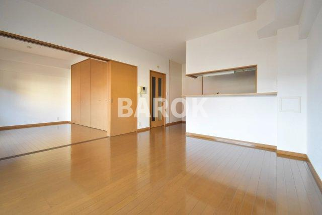 ニュー・アンフィニーの居間・リビング