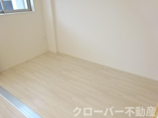 アルファ・スターの内装|洋室