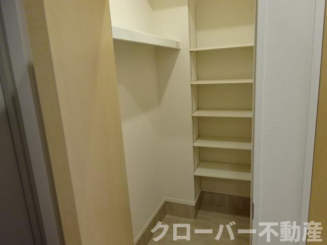 アルファ・スターの収納|シューズクローク