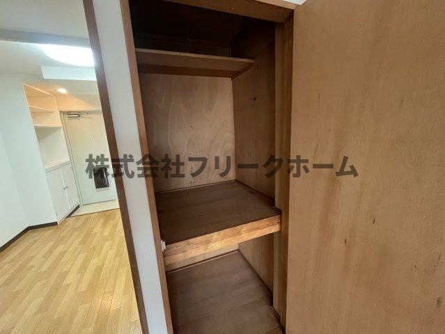小金井市緑町５丁目の賃貸マンションの収納