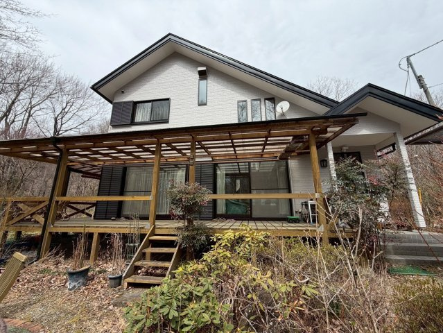 お庭広々　オール電化×床暖房×断熱工事×基礎補強×家庭菜園　寺子丙の綺麗な中古物件