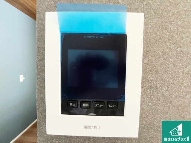 神戸市垂水区南多聞台　新築一戸建ての防犯設備|カラーモニターインターホン！声だけでなく来訪者の姿や顔がモニターで確認できるので、小さなお子様がいらっしゃるご家庭でも安心できます！