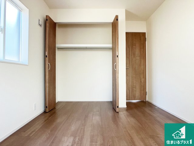 神戸市垂水区南多聞台　新築一戸建ての洋室|シンプルな洋室は、自分好みのインテリアが楽しめます♪ご家族とインテリアや家具を選びに行くのは新築購入時の醍醐味の一つです。ぜひお楽しみください♪