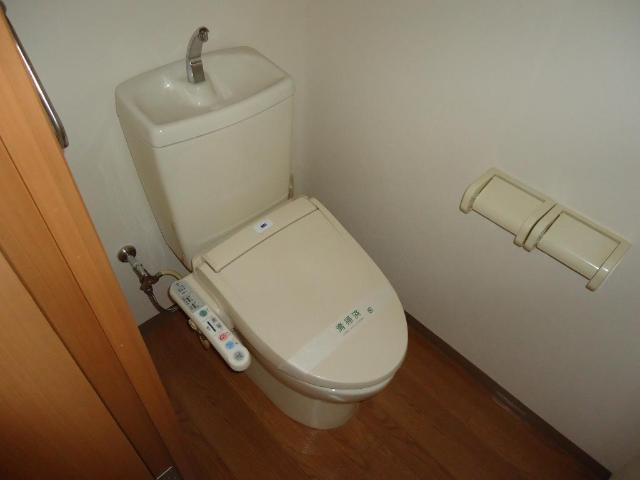 シャワー付トイレ