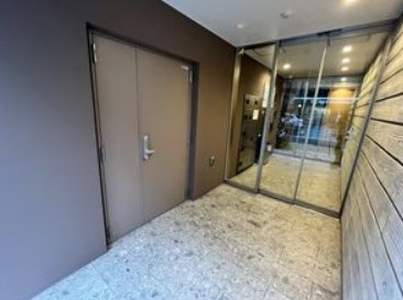デュオフラッツ飯田橋EASTのエントランス