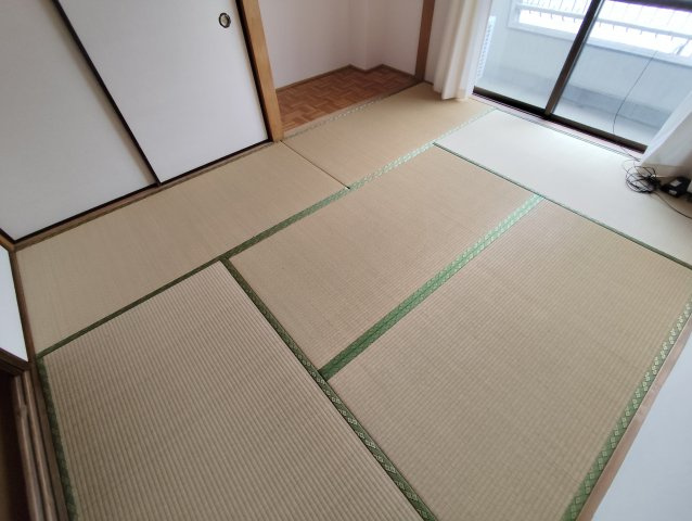 コーポスズキの和室