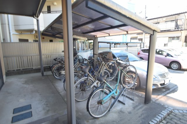 トップスターコート船橋のその他共用部分|駐輪場あります。