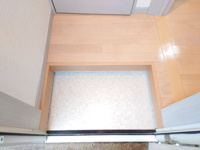 収納もある玄関です