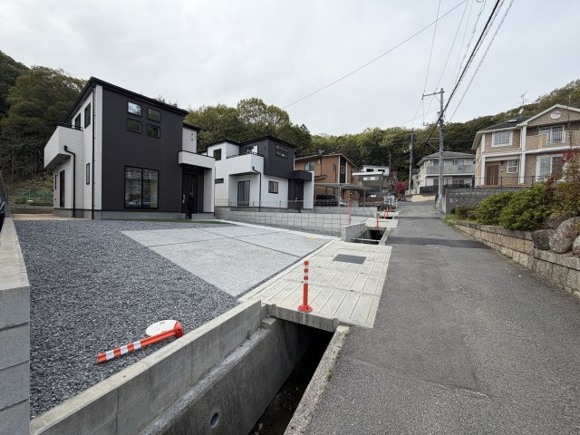 【前面道路含む現地写真】 | グラファーレ岡山市大安寺中町 (全2棟)