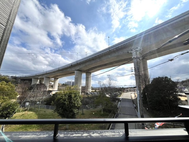 神戸市垂水区名谷町　新築戸建ての展望|目の前は広い名谷あじさい公園で自然も満喫できます♪