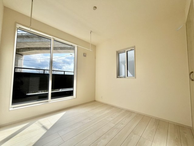 神戸市垂水区名谷町　新築戸建ての洋室