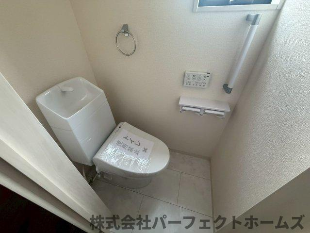 東香里元町戸建のトイレ|トイレです