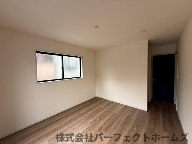 東香里元町戸建の洋室|個人の部屋や寝室として使える洋室です