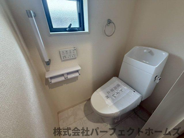 東香里元町戸建のトイレ|トイレもきれいです