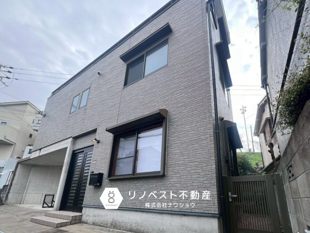 東大阪市東石切町4丁目の外観|閑静な住宅街に立地する中古戸建です♪
ファミリーにおすすめ！