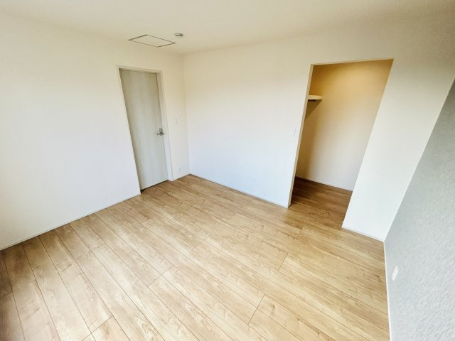 四街道市旭ケ丘３丁目の洋室|2階