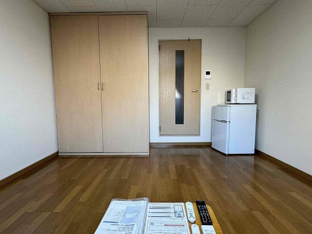 レオパレスＨＡＮＡの居間・リビング|※同タイプ部屋の写真となります