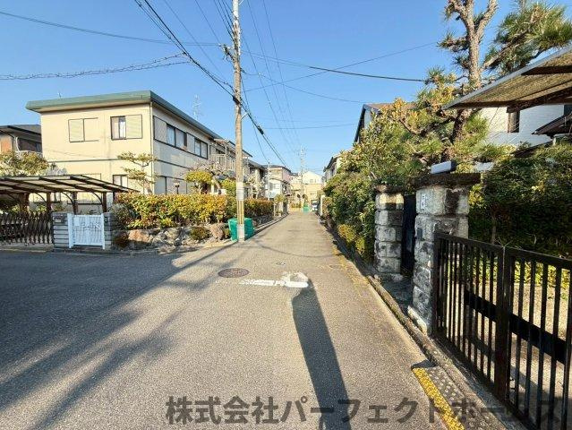 東香里元町戸建の周辺