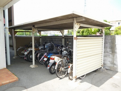 【駐車場】 | プラムハイツ | 駐輪場