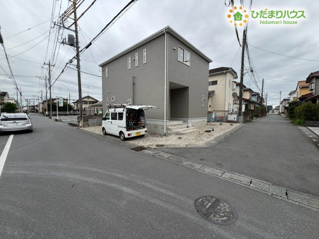 熊谷市大原　第3　新築一戸建て　クレイドルガーデン　01の前面道路含む現地写真