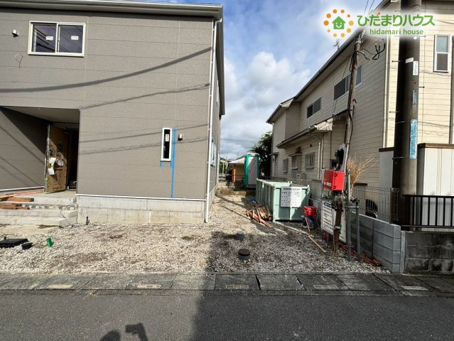 熊谷市大原　第3　新築一戸建て　クレイドルガーデン　01の前面道路含む現地写真