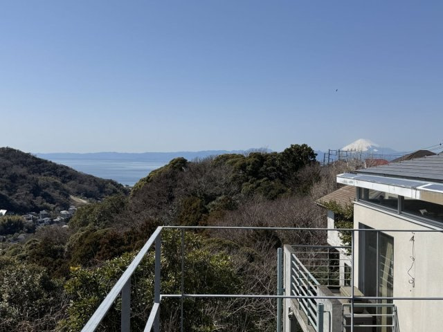 海見え！富士山・相模湾を臨む　絶景を抱く下山口の邸宅の展望|開放感ある眺望