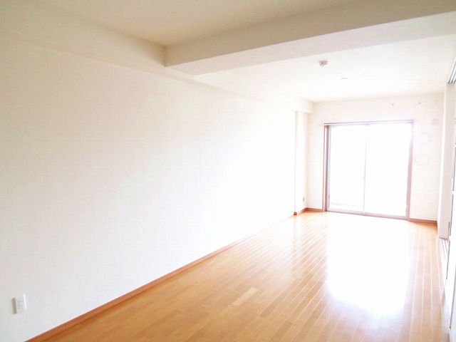 グランジェ東甲子園の居間・リビング