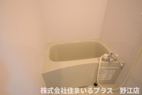 ウインズコート城東中央の浴室