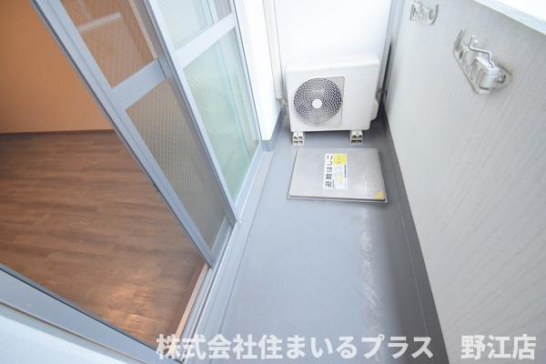 ウインズコート城東中央のバルコニー