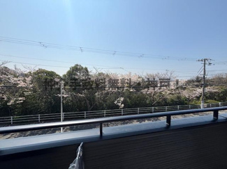 【バルコニー】 | 神戸市垂水区南多聞台8丁目　新築戸建1号棟　仲介手数料無料！ | 広々としたバルコニーです