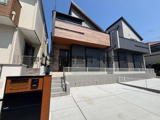 【外観】 | 神戸市垂水区南多聞台8丁目　新築戸建1号棟　仲介手数料無料！ | 外はこのようになっています