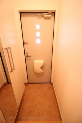 【玄関】 | 優和館 | 別の部屋のイメージ画像になります。