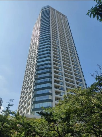 白金タワーの外観