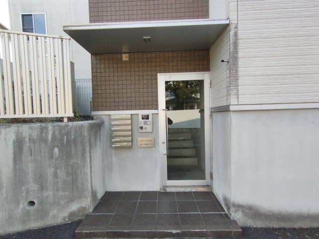 ヒルトップYKCのエントランス