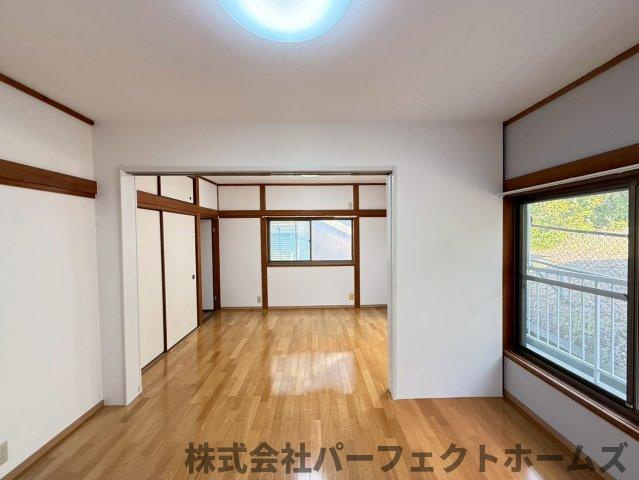 【居間・リビング】の画像