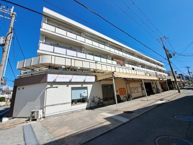 東甲子園ハイツの外観