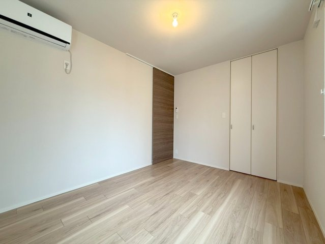 メゾンラフィーネの収納|★荷物の多い方に嬉しいＷＩＣ付き★
