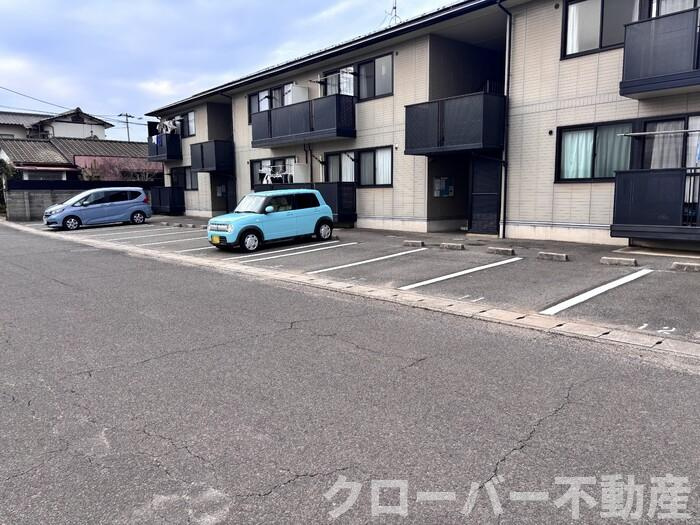 サンガーデンの駐車場|駐車場