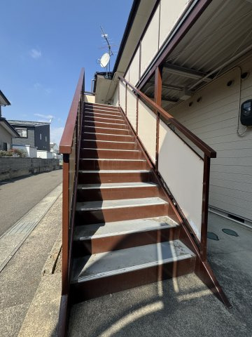 想定年間賃料534万　想定利回り19.07％　木造のその他共用部分