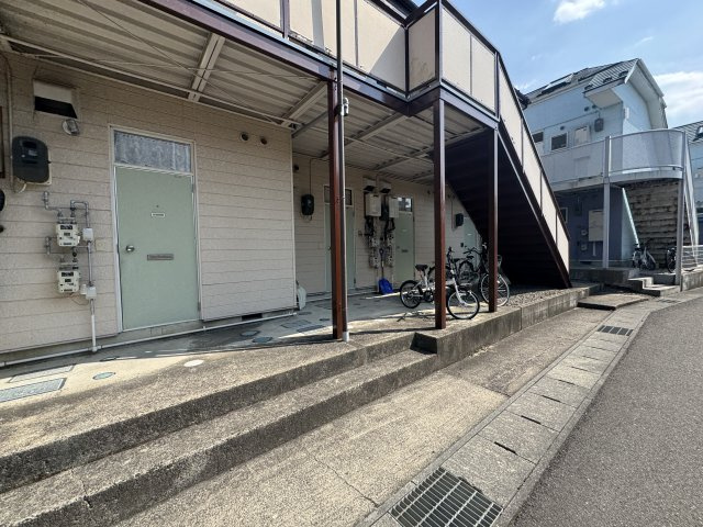 想定年間賃料534万　想定利回り19.07％　木造のその他共用部分